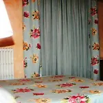 Отель Sangrila 2*