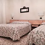 Отель Sangrila