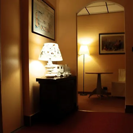 Sangrila Hotel 2*