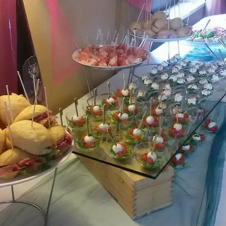 Sangrila Hotel 2*